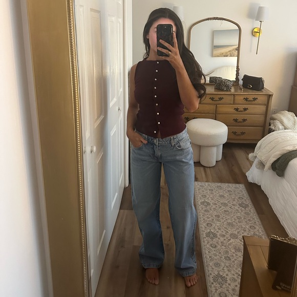 Low Rise Straight Jeans - Picture 4 of 6